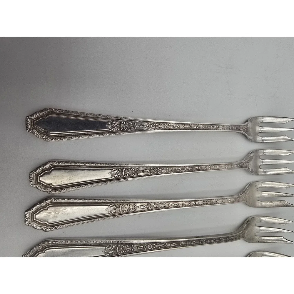 Vintage Wm Rogers IS Chalfonte Silverplate Cocktail Forks Set Of 7 International